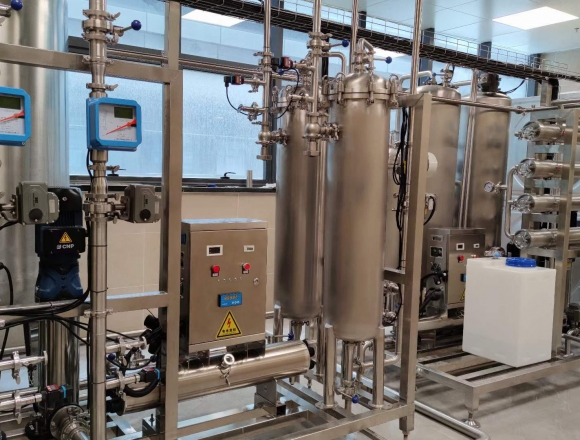 貴州某醫(yī)院管道直飲水系統(tǒng)設(shè)備