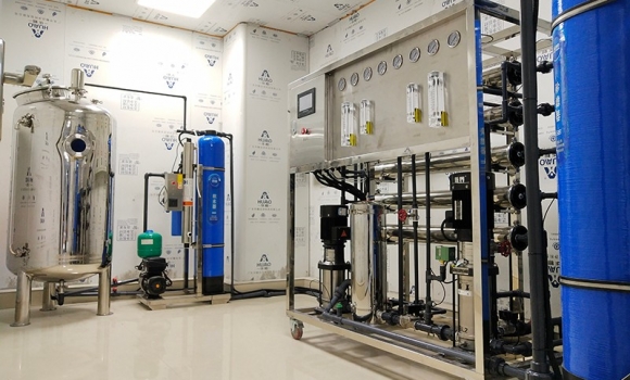 貴州魯貢鎮某醫院0.5T雙級反滲透凈水設備